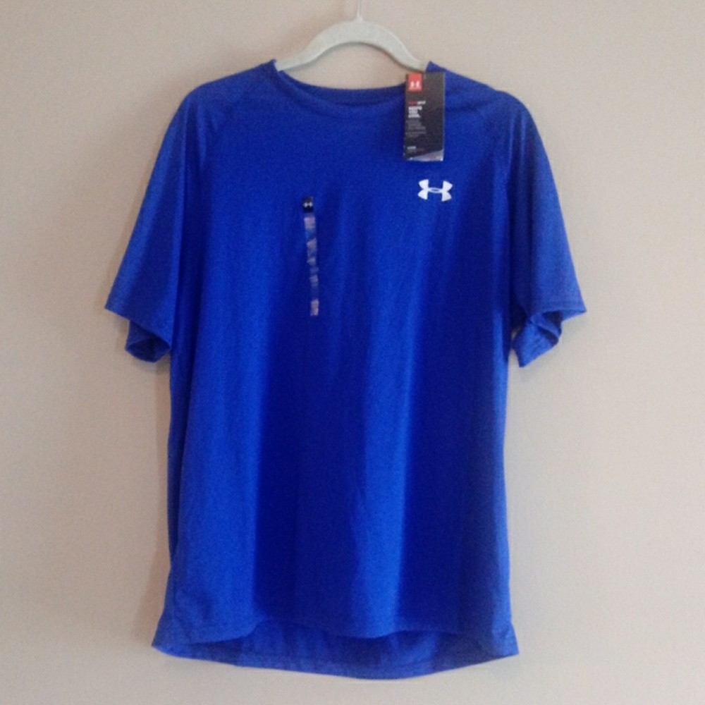 Men's loose fit Underarmour tee NWT
